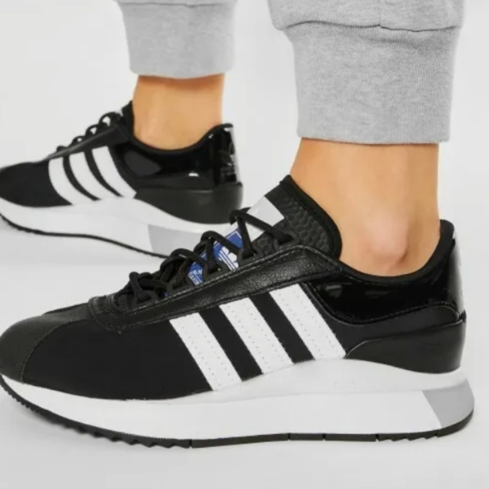 NWT ADIDAS SL ANDRIDGE Women's  RUNNING SHOES, size 8.5